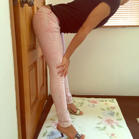 HOST PICK 💓NEW💓 PINK TIE DYED SUPER SKINNY JEANS - Picture 3 of 8